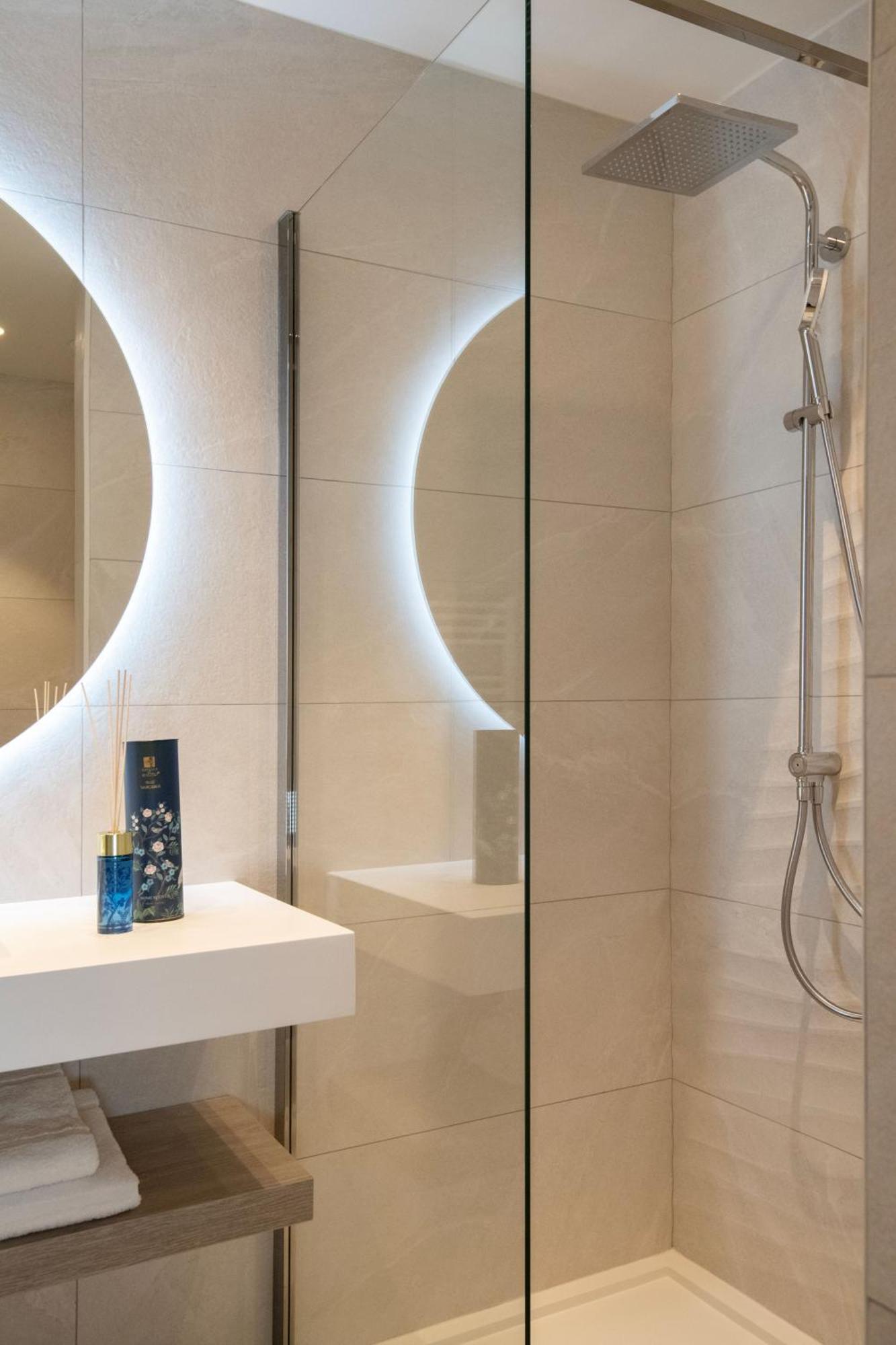 Residence Hoteliere Chambord Au Coeur De Menton - Entierement Renovee エクステリア 写真