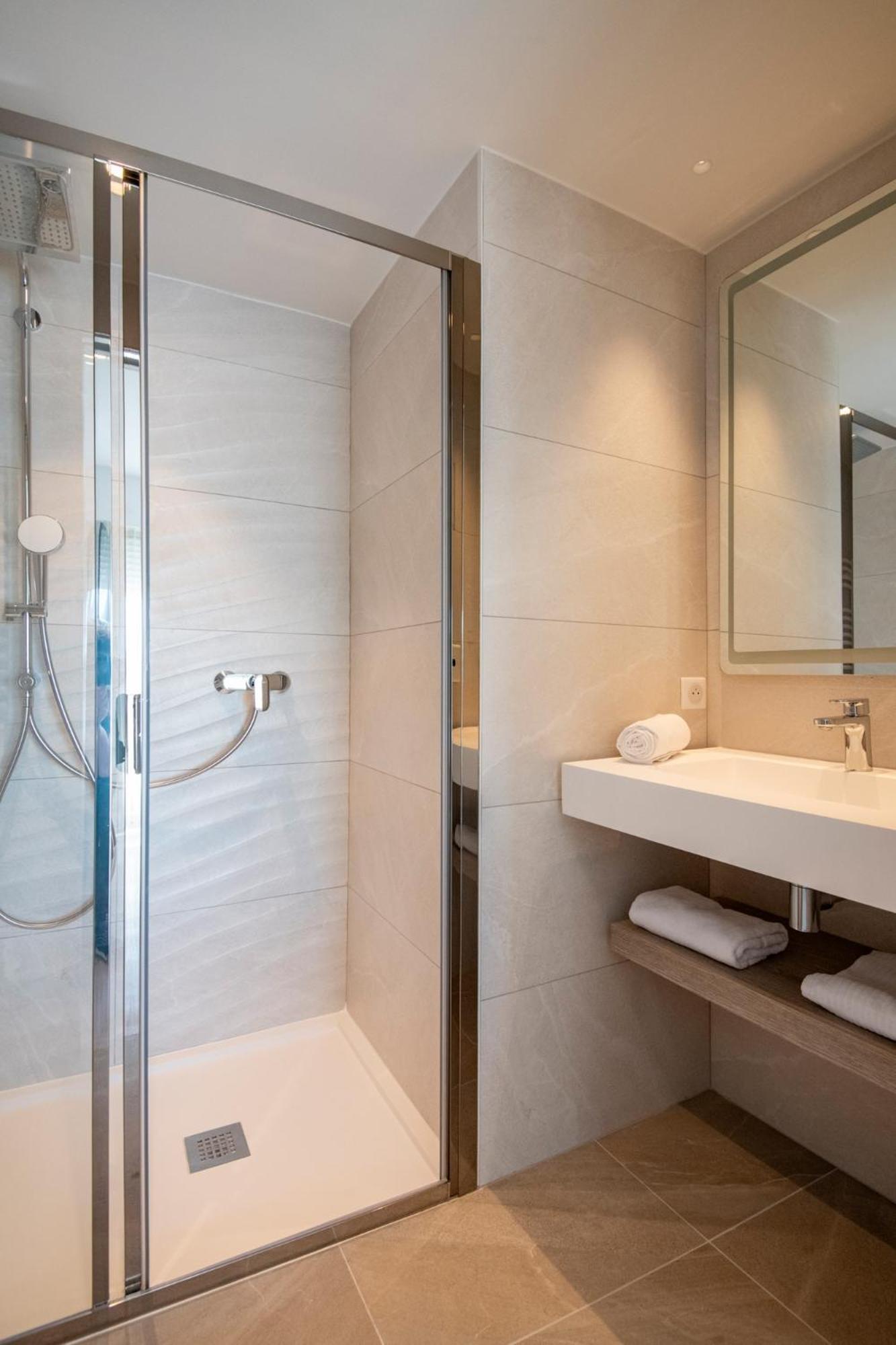 Residence Hoteliere Chambord Au Coeur De Menton - Entierement Renovee エクステリア 写真